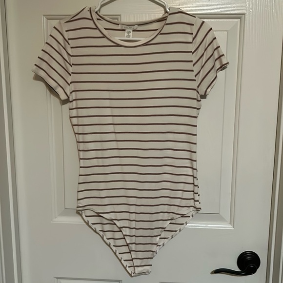 Ivory striped body suit - Picture 3 of 4